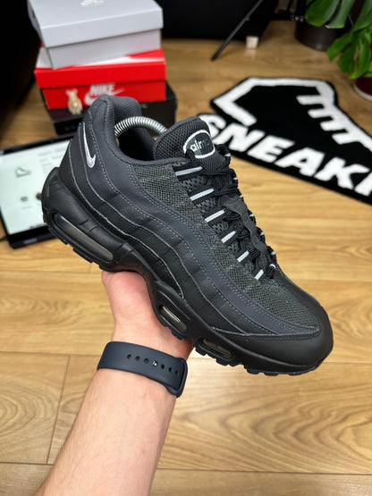 Nike Air Max 95 (42.5)