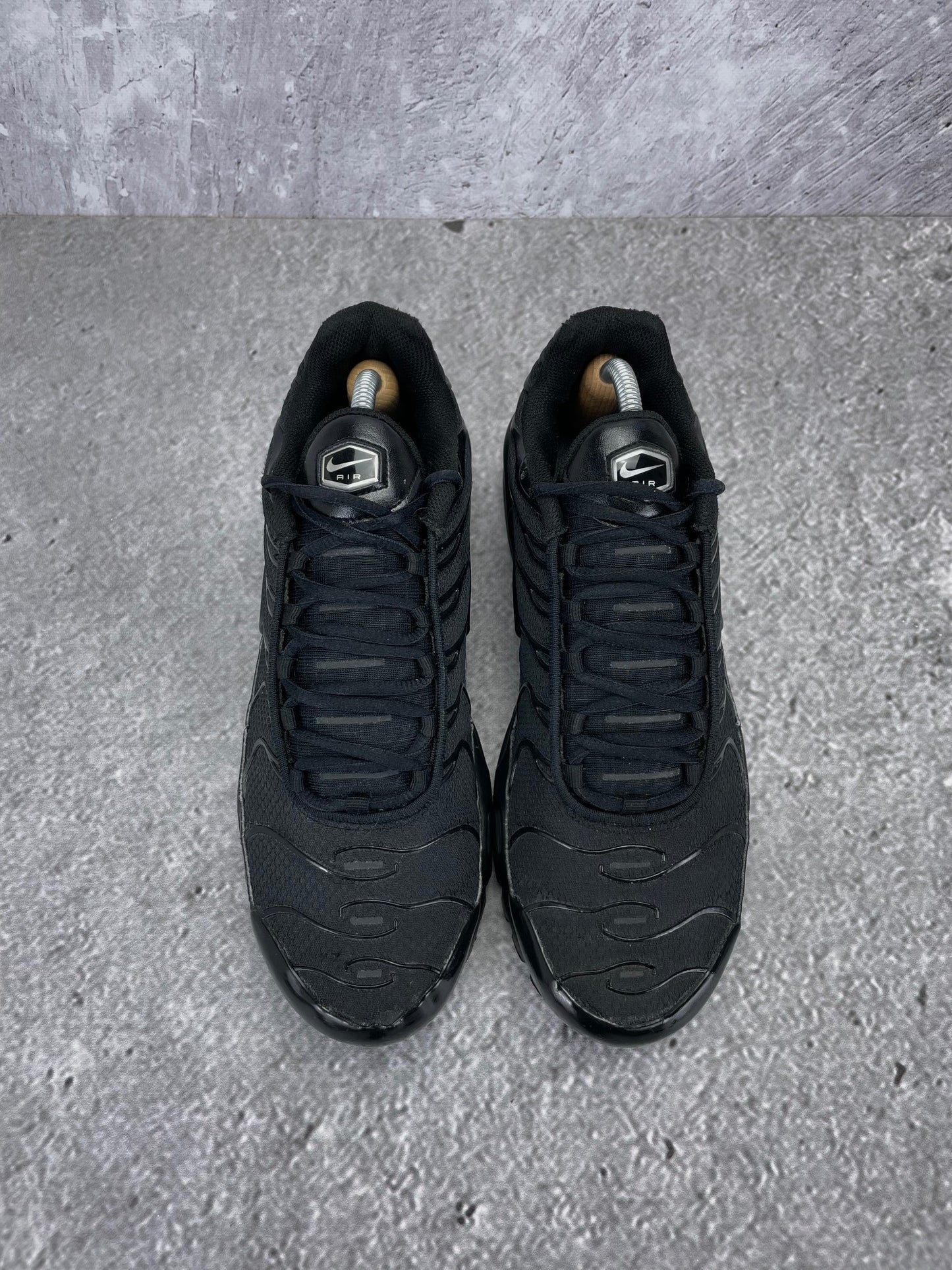 Nike Air Max Plus Triple Black - buty sportowe, widok z góry