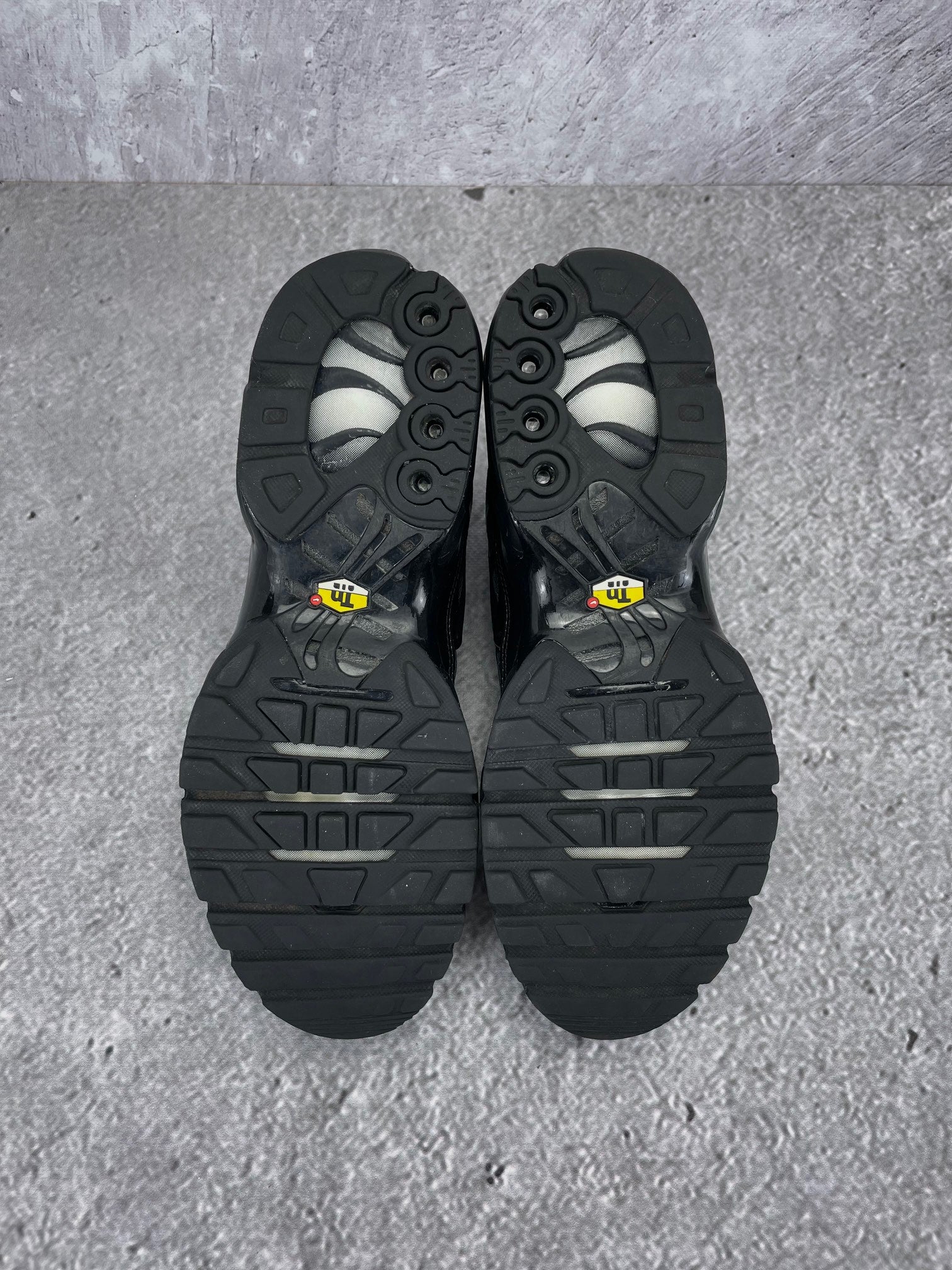 Nike Air Max Plus Triple Black - buty sportowe, podeszwa