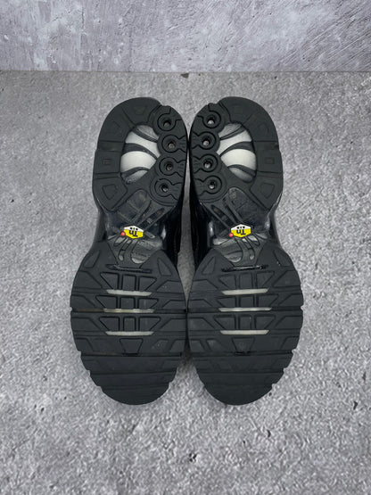 Nike Air Max Plus Triple Black - buty sportowe, podeszwa