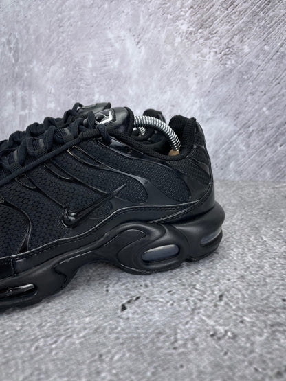 Nike Air Max Plus Triple Black - buty sportowe, opcjonalne zdjęcie 1