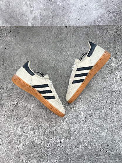 adidas Handball Spezial IF6562 - buty sportowe, wewnętrzny panel prawego buta