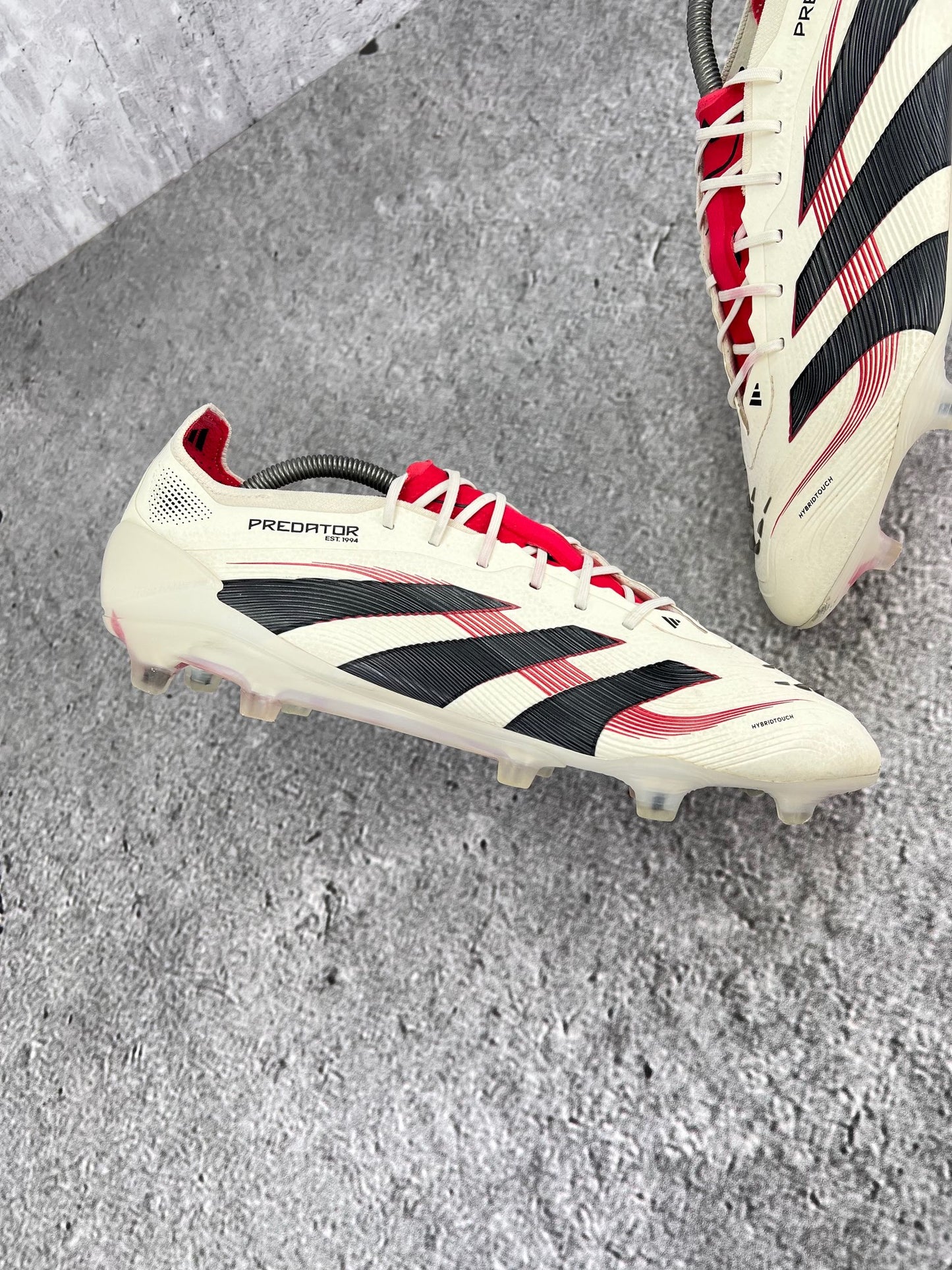 Adidas Predator Elite Firm Ground Champagne - buty sportowe, zewnętrzny panel prawego buta