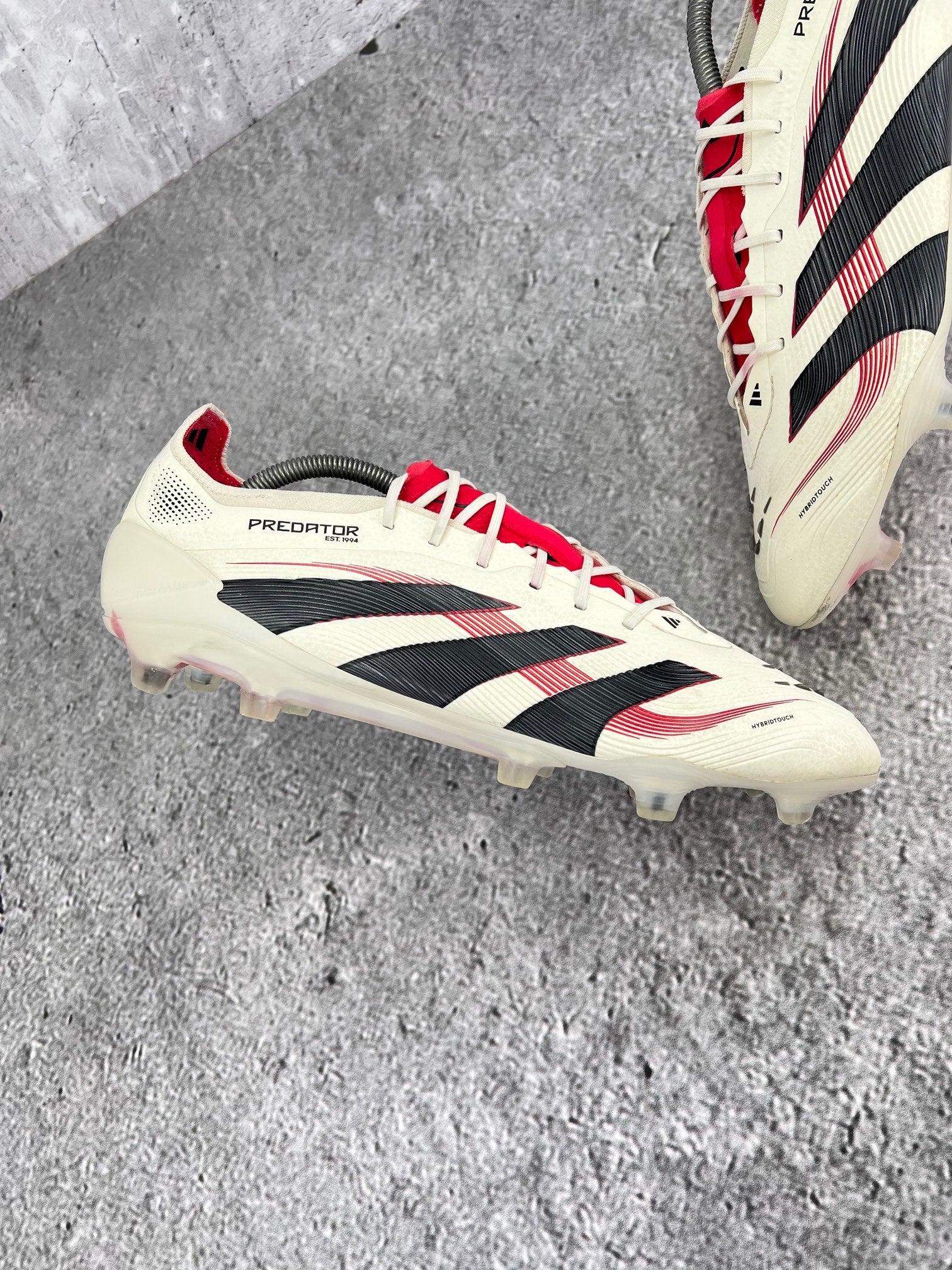 Adidas Predator Elite Firm Ground Champagne - buty sportowe, zewnętrzny panel prawego buta