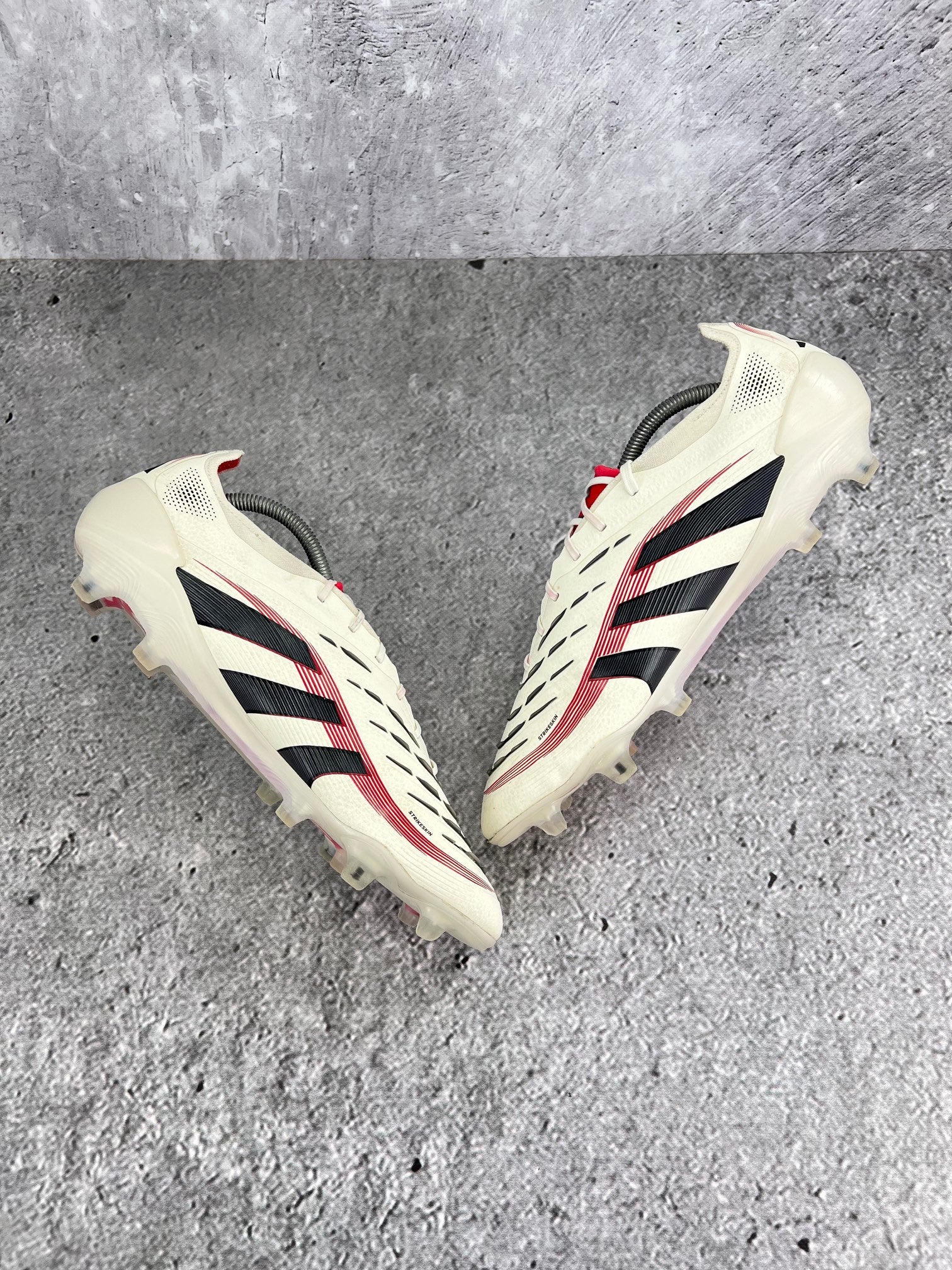 Adidas Predator Elite Firm Ground Champagne - buty sportowe, widok z góry na wewnętrzną stronę butów