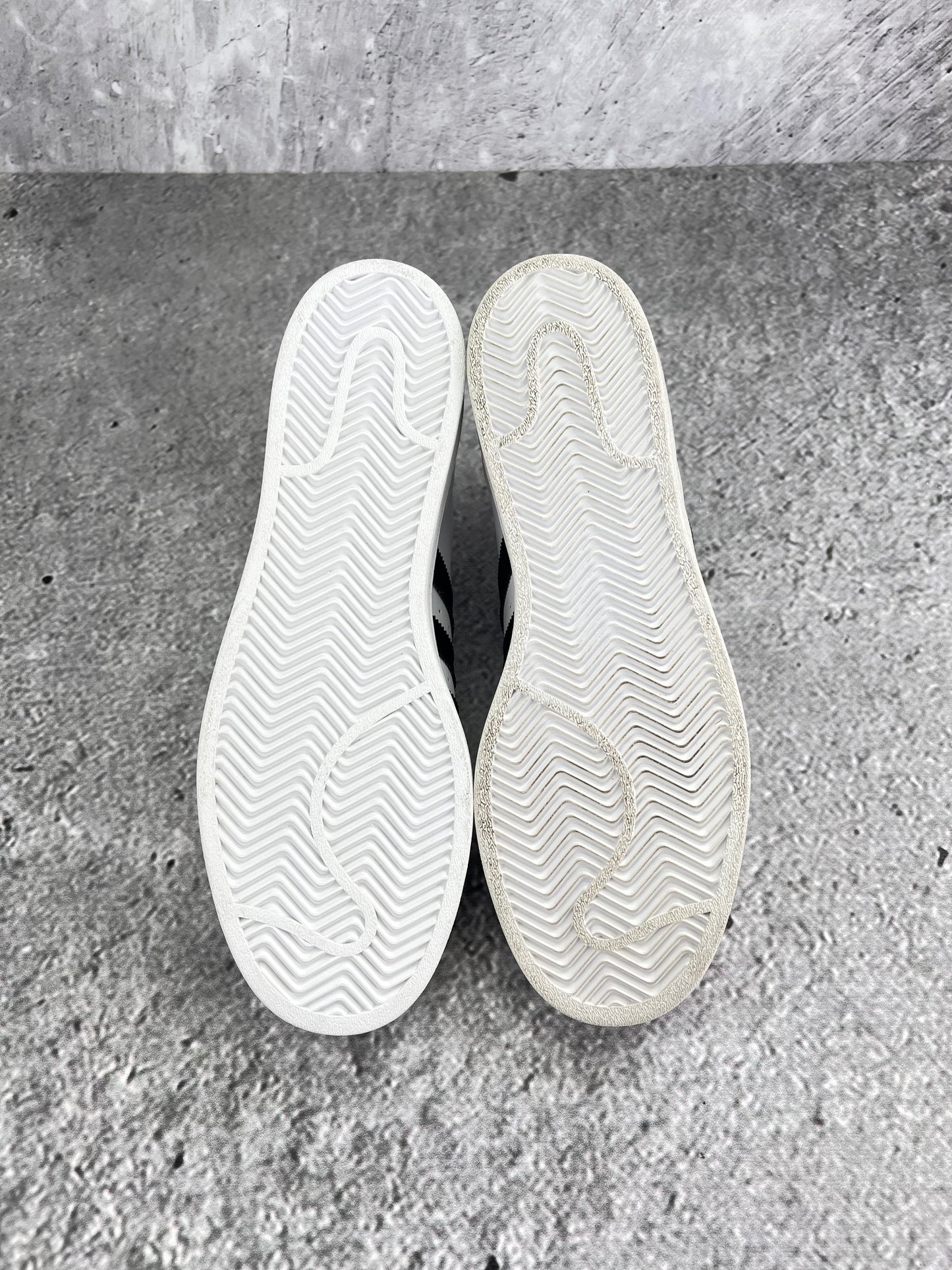 Adidas Superstar White/Black - buty sportowe, podeszwa