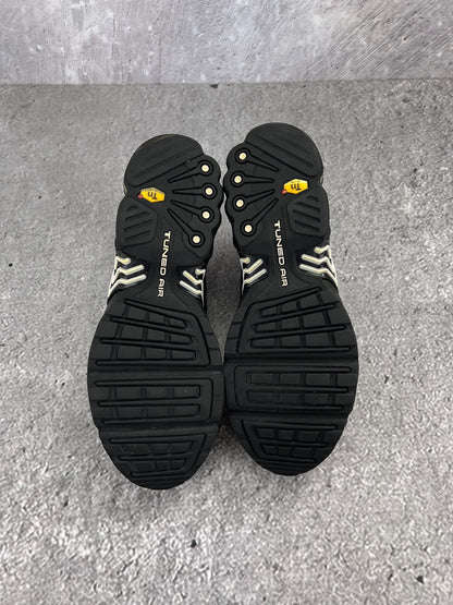 Nike Air Max Plus 3 Black White - buty sportowe, podeszwa