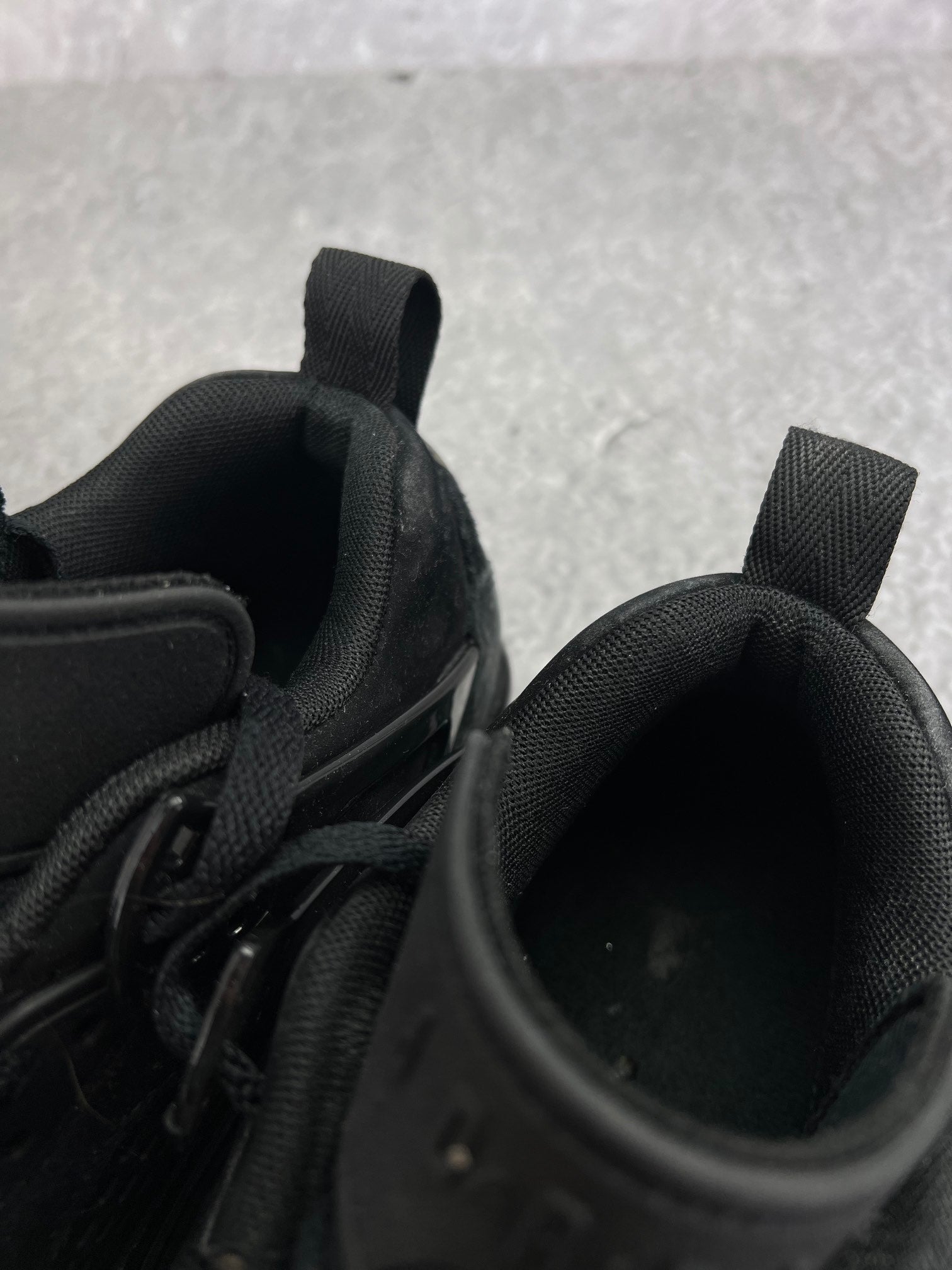 Jordan Spizike Low Black Cat - buty sportowe, zapiętki butów