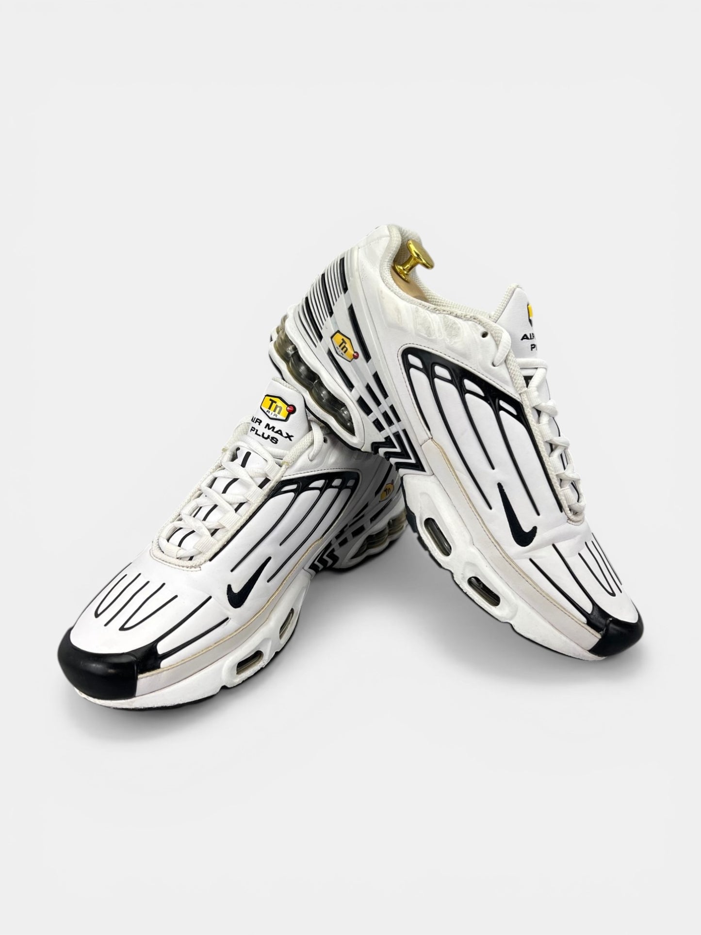 Nike Air Max Plus III Leather CK6716-100 - buty sportowe, boczny profil