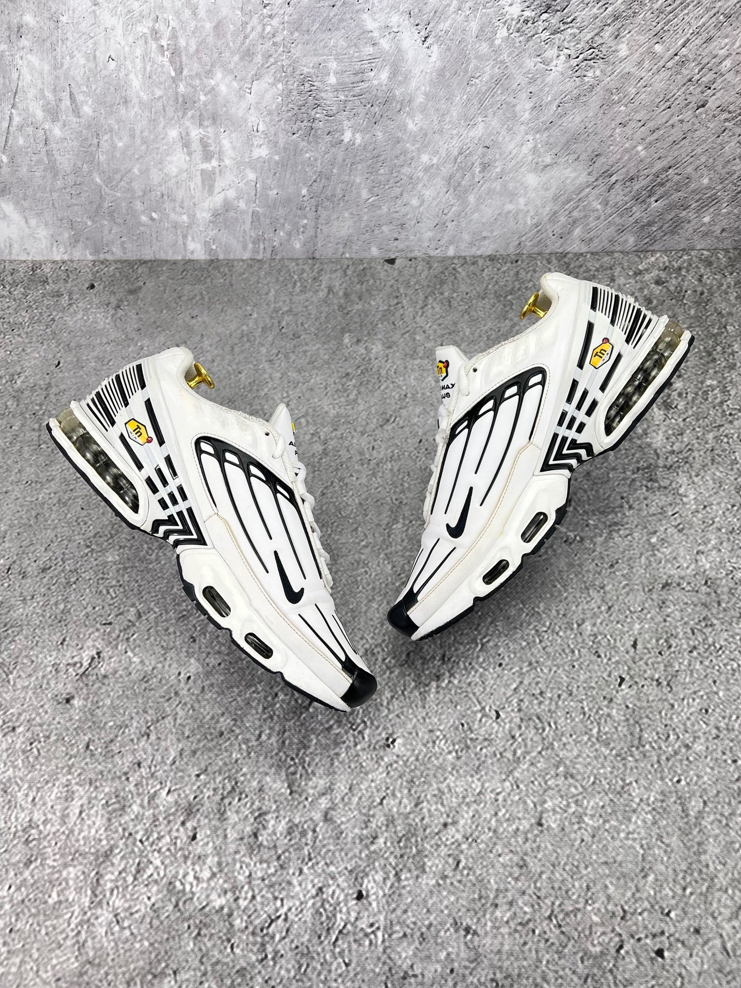 Nike Air Max Plus III Leather CK6716-100 - buty sportowe, widok z góry na wewnętrzną stronę butów