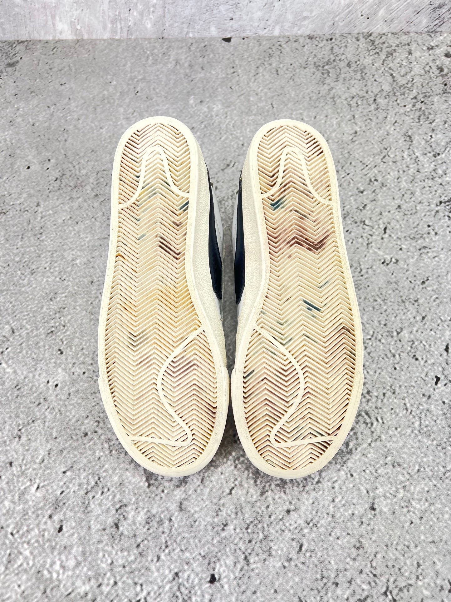 Nike Blazer Low '77 Jumbo DN2158-101 - buty sportowe, podeszwa
