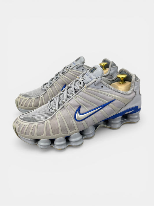 Nike Shox TL Wolf Grey - buty sportowe, widok z boku