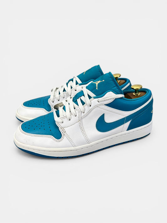 Jordan Air Jordan 1 Low Aquatone - buty sportowe, widok z boku
