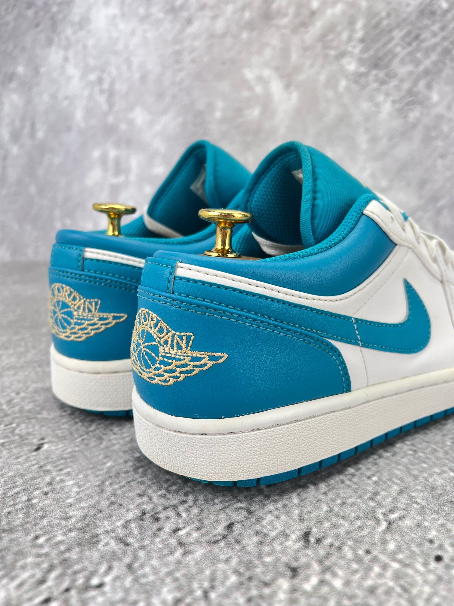 Jordan Air Jordan 1 Low Aquatone - buty sportowe, widok z tyłu