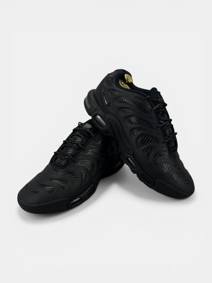 Nike Air Max Plus Drift Black Anthracite - buty sportowe, boczny profil