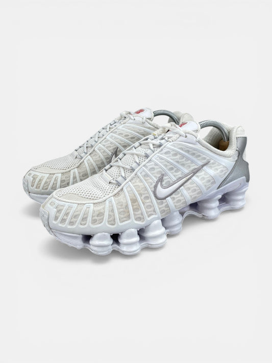 Nike Shox TL White - buty sportowe, widok z boku