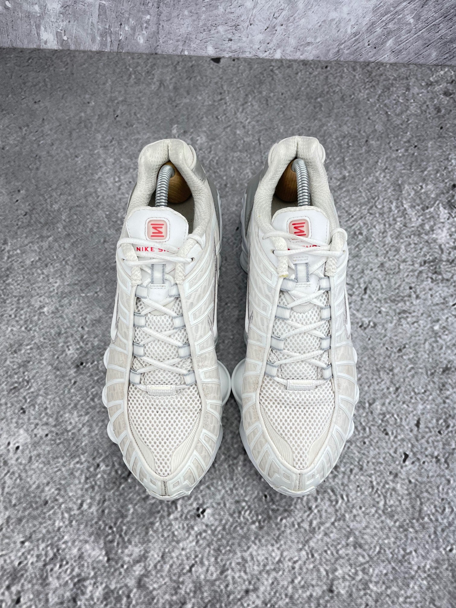 Nike Shox TL White - buty sportowe, widok z góry