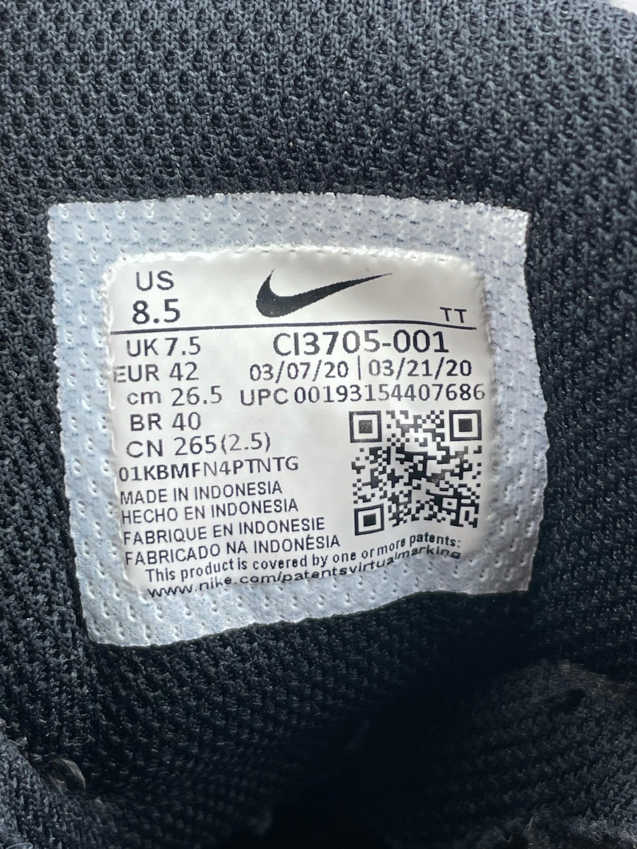 Nike Air Max 95 Essential Triple Black - buty sportowe, metka