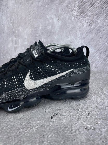Nike Air VaporMax 2023 Flyknit Oreo - buty sportowe, zapiętki butów