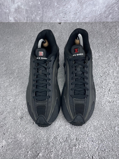 Nike Shox R4 None - buty sportowe, widok z góry