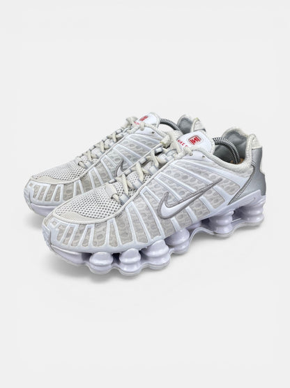 Nike Shox TL AR3566-100 - buty sportowe, widok z boku