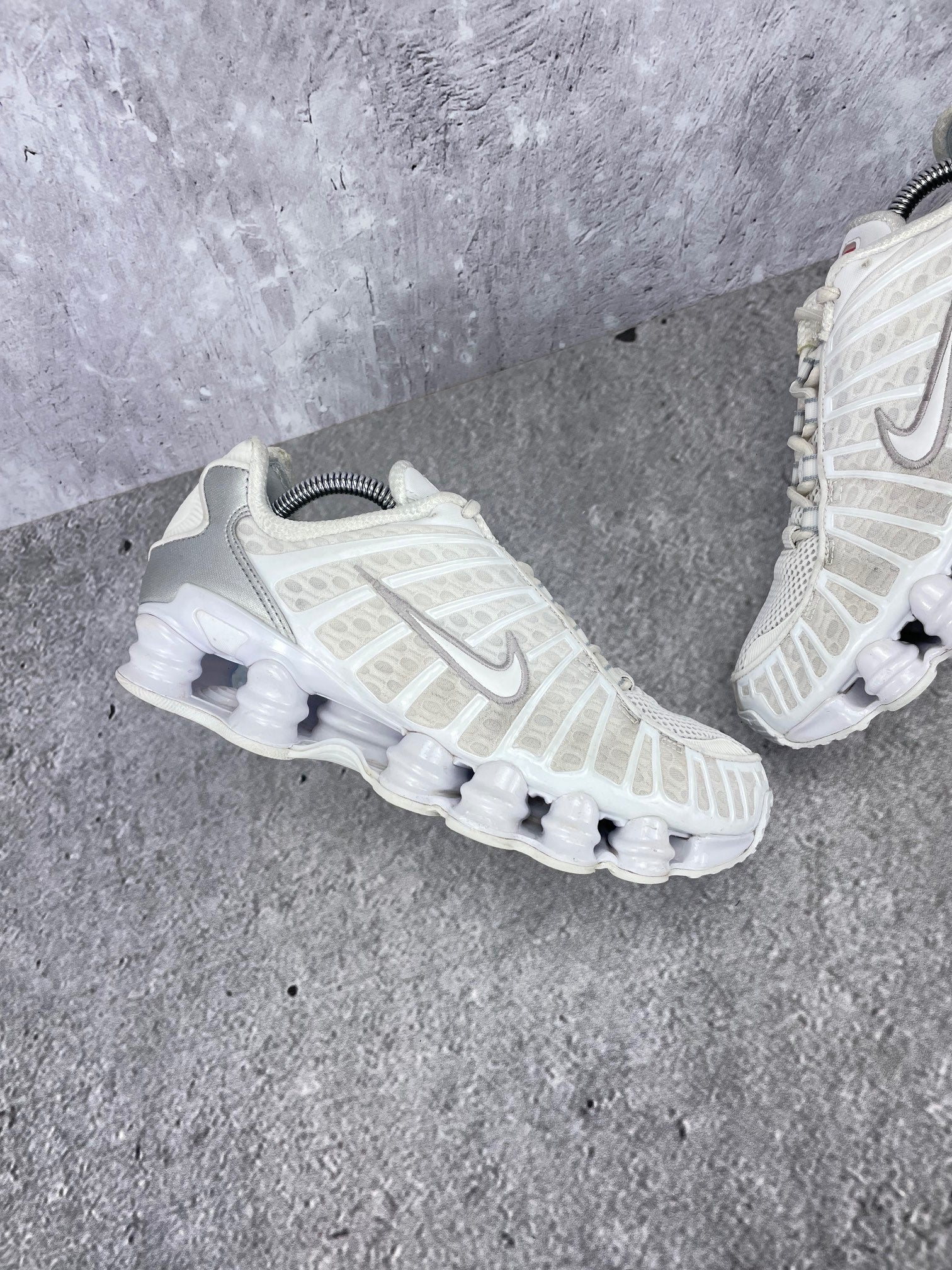 Nike Shox TL AR3566-100 - buty sportowe, widok z góry
