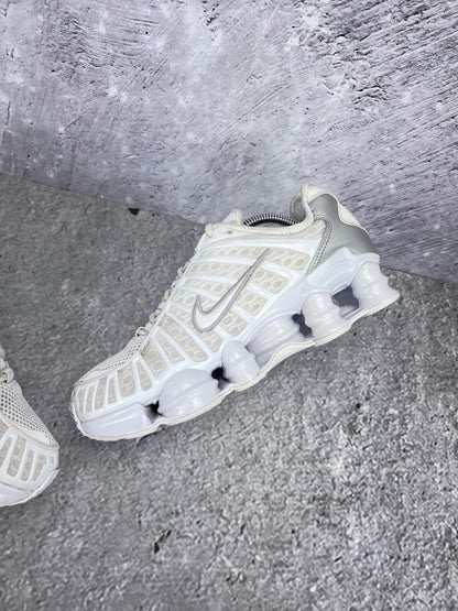 Nike Shox TL AR3566-100 - buty sportowe, widok z tyłu