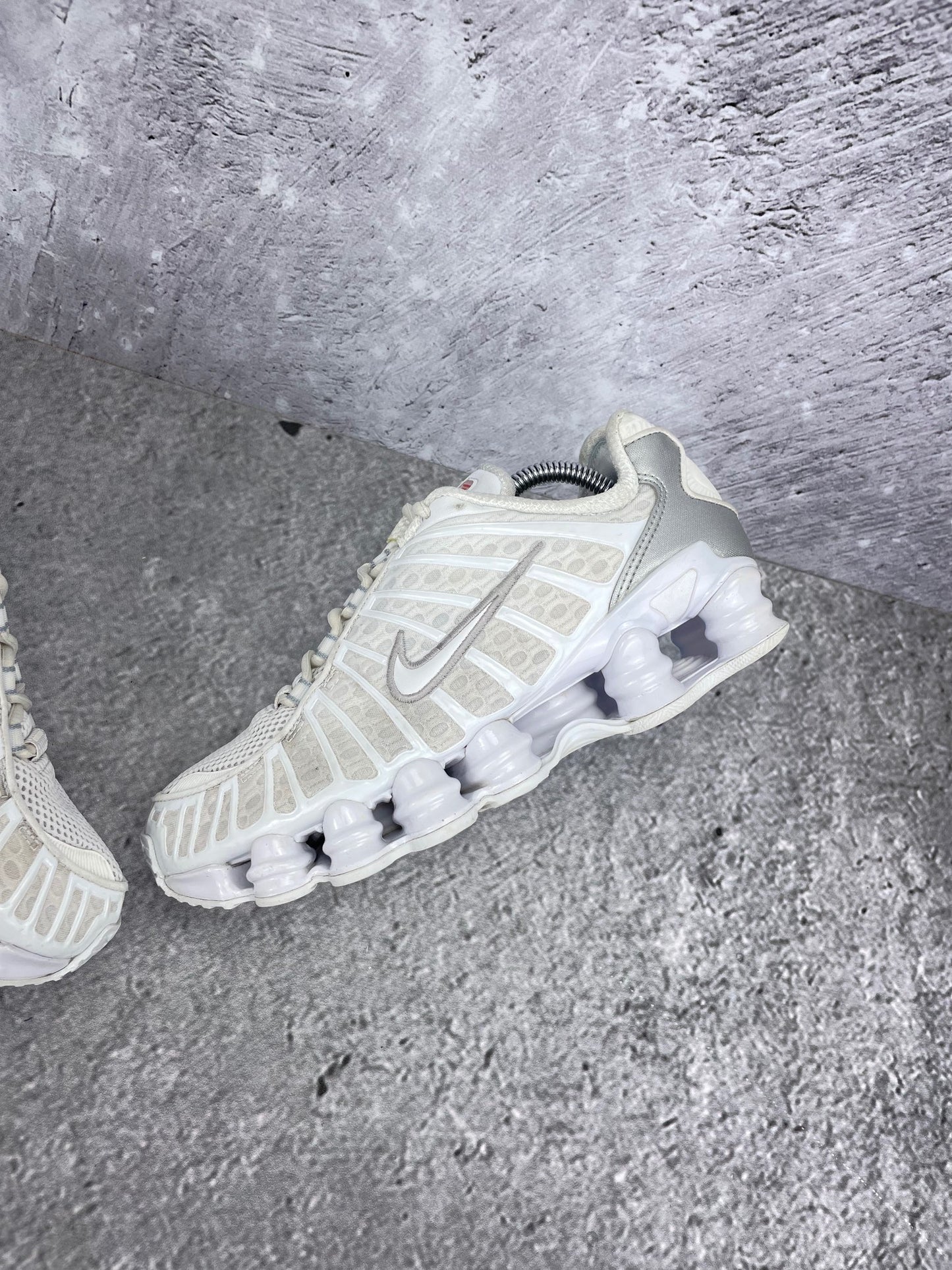 Nike Shox TL AR3566-100 - buty sportowe, podeszwa