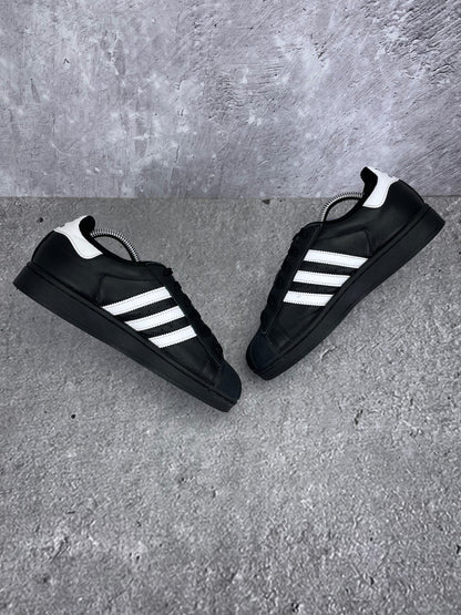 adidas Superstar II Black White - buty sportowe, zewnętrzny panel prawego buta