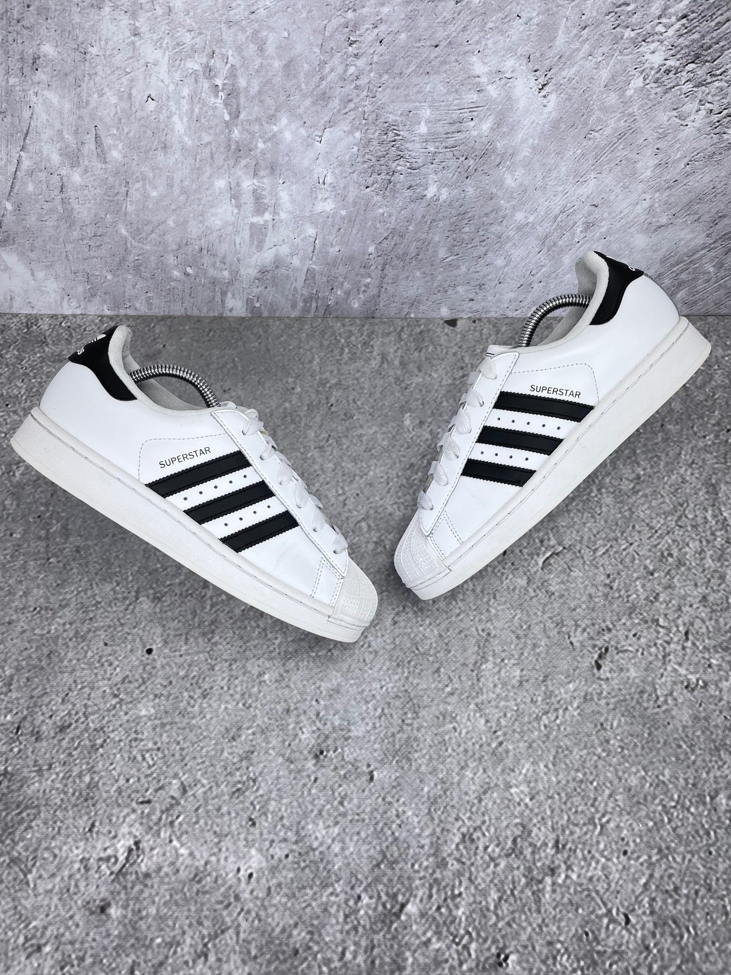 Adidas Superstar II Cloud White Black - buty sportowe, widok z góry na zewnętrzną stronę butów