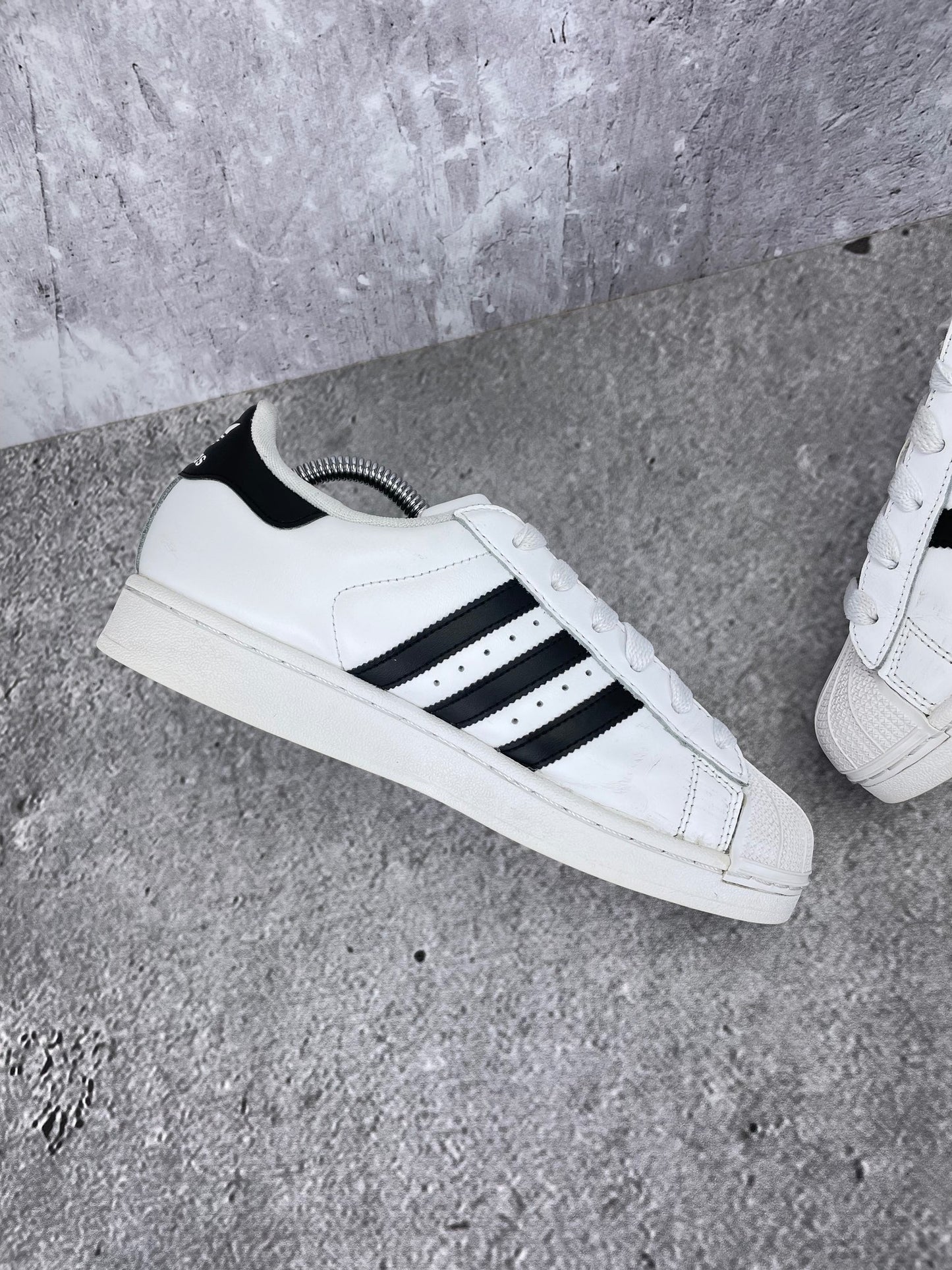 Adidas Superstar II Cloud White Black - buty sportowe, wewnętrzny panel lewego buta