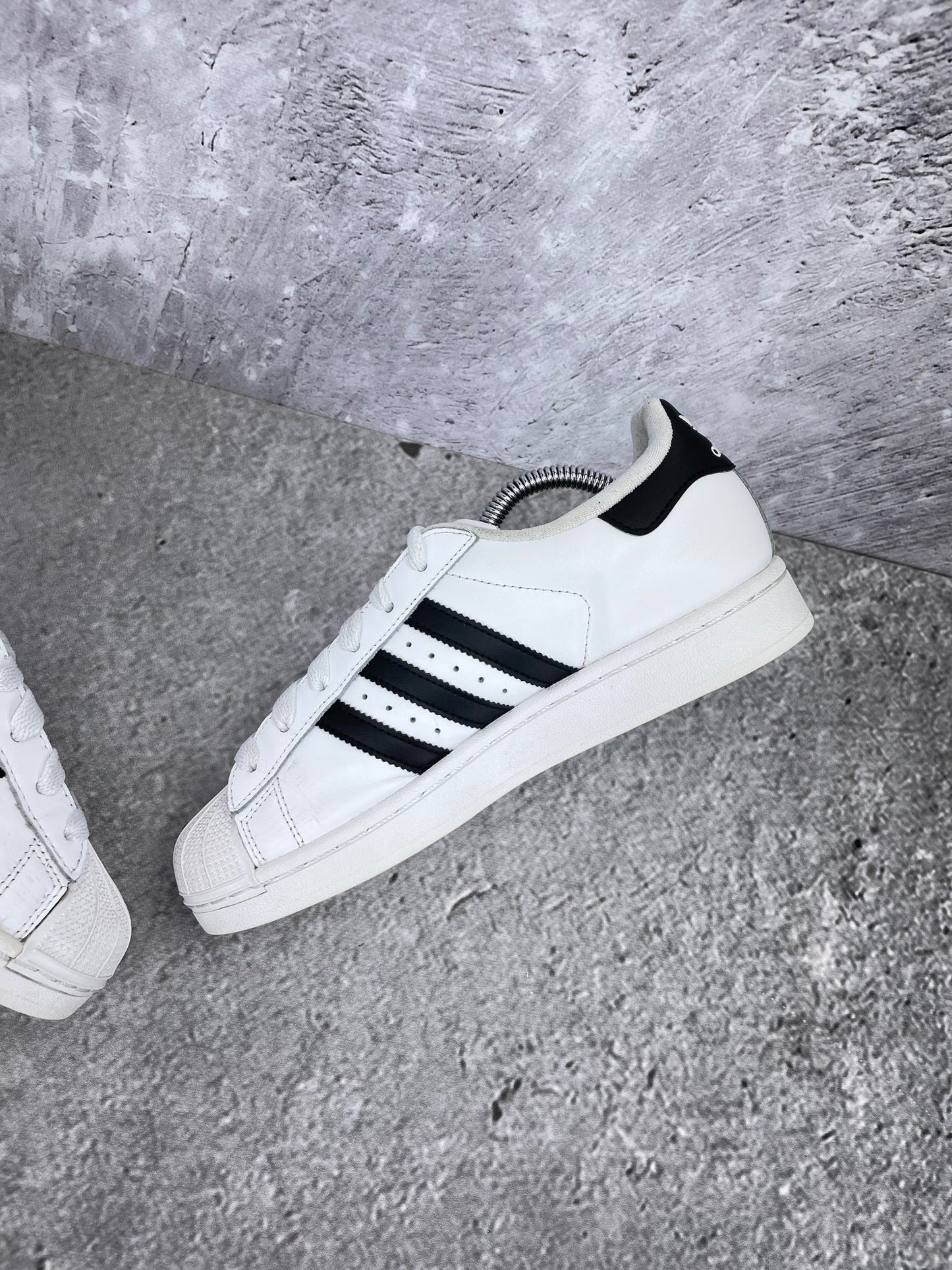Adidas Superstar II Cloud White Black - buty sportowe, wewnętrzny panel prawego buta