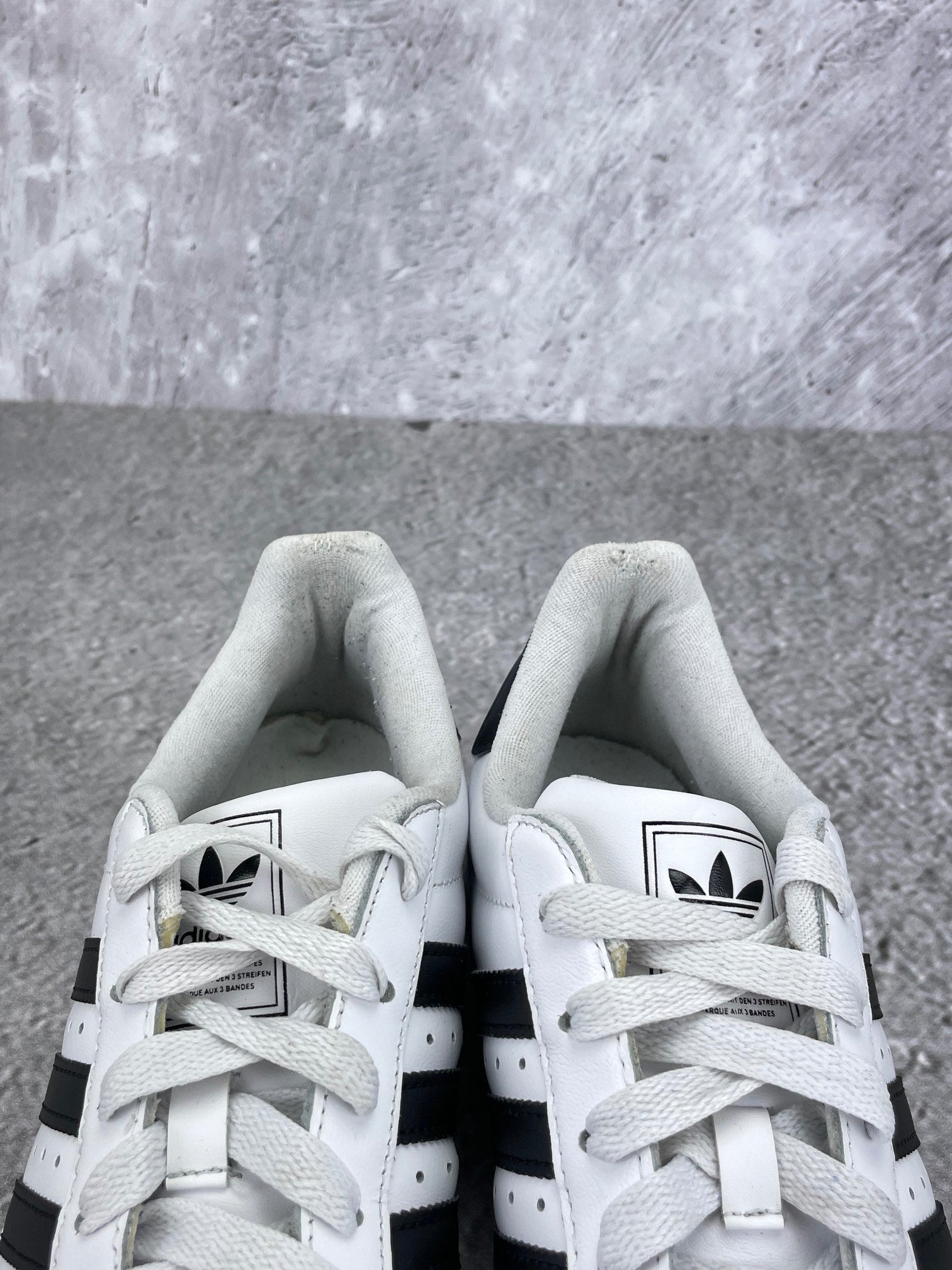 Adidas Superstar II Cloud White Black - buty sportowe, zapiętki butów