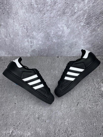 adidas Superstar II Black White - buty sportowe, zewnętrzny panel prawego buta
