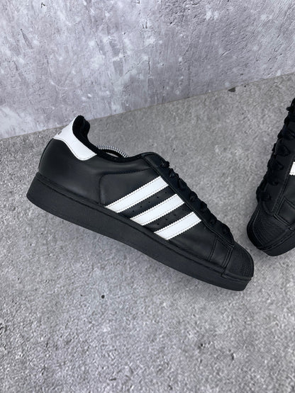 adidas Superstar II Black White - buty sportowe, wewnętrzny panel lewego buta