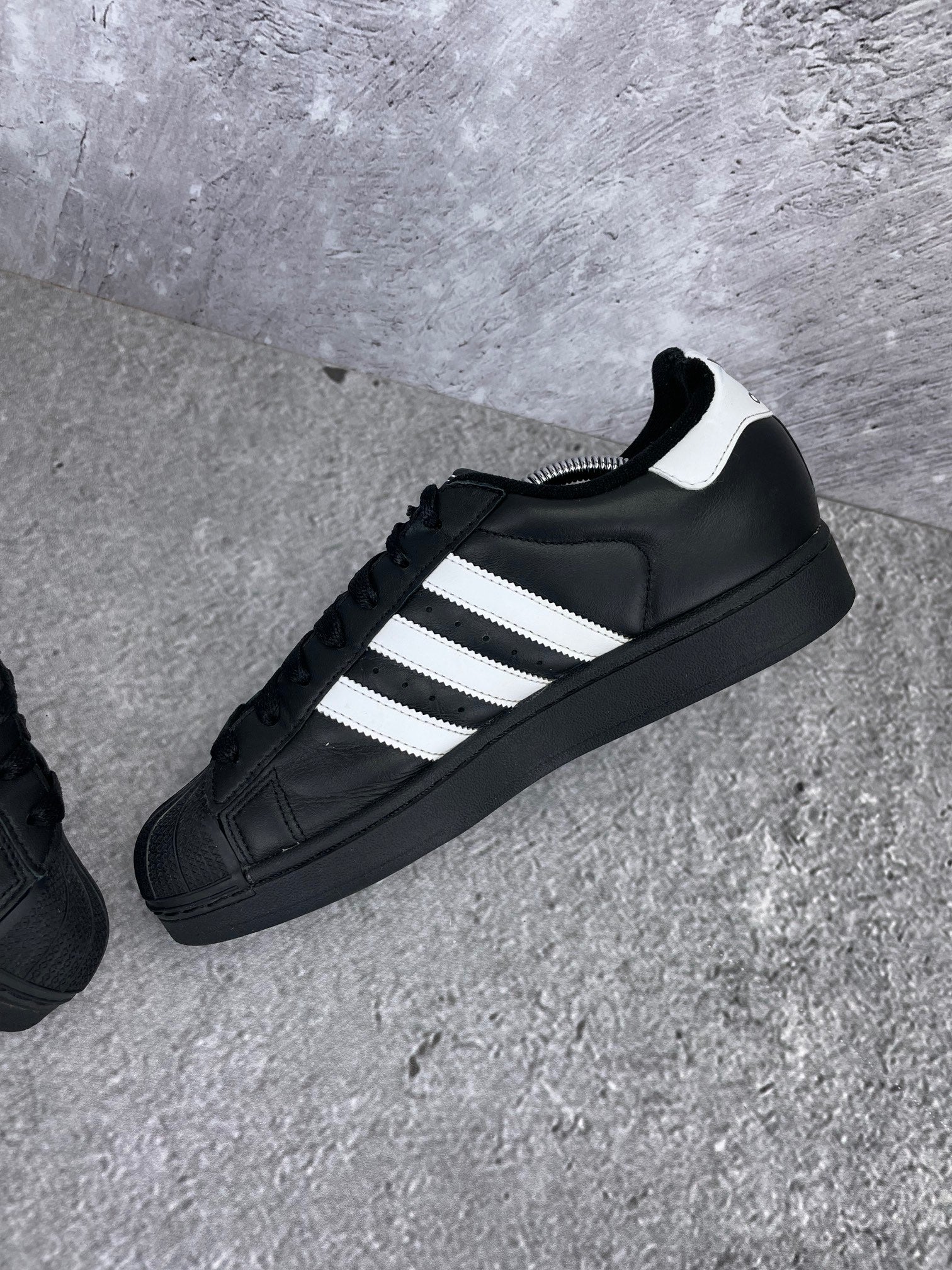 adidas Superstar II Black White - buty sportowe, wewnętrzny panel prawego buta