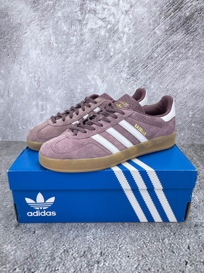 Adidas Gazelle Indoor None - buty sportowe, widok z boku na tle studyjnym