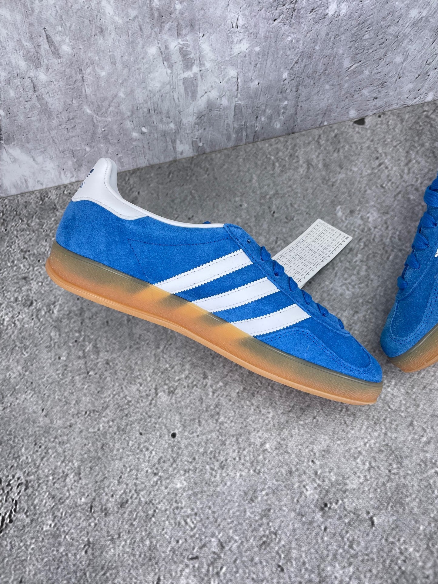 Adidas Gazelle None - buty sportowe, wewnętrzny panel lewego buta