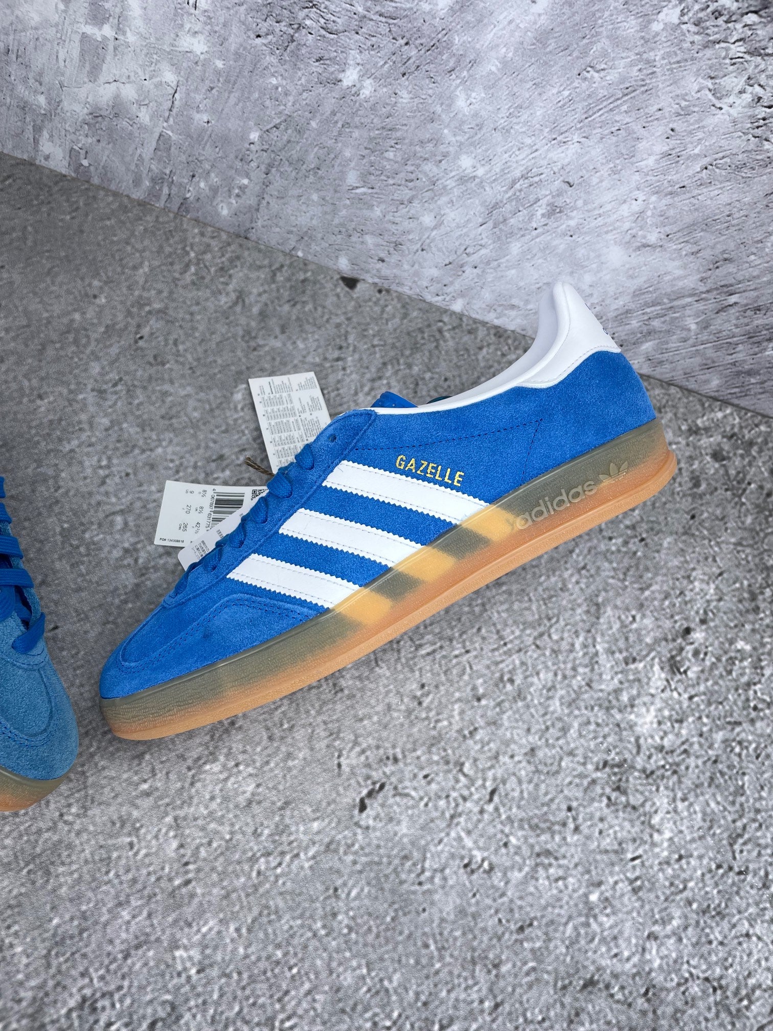 Adidas Gazelle None - buty sportowe, widok z góry na wewnętrzną stronę butów