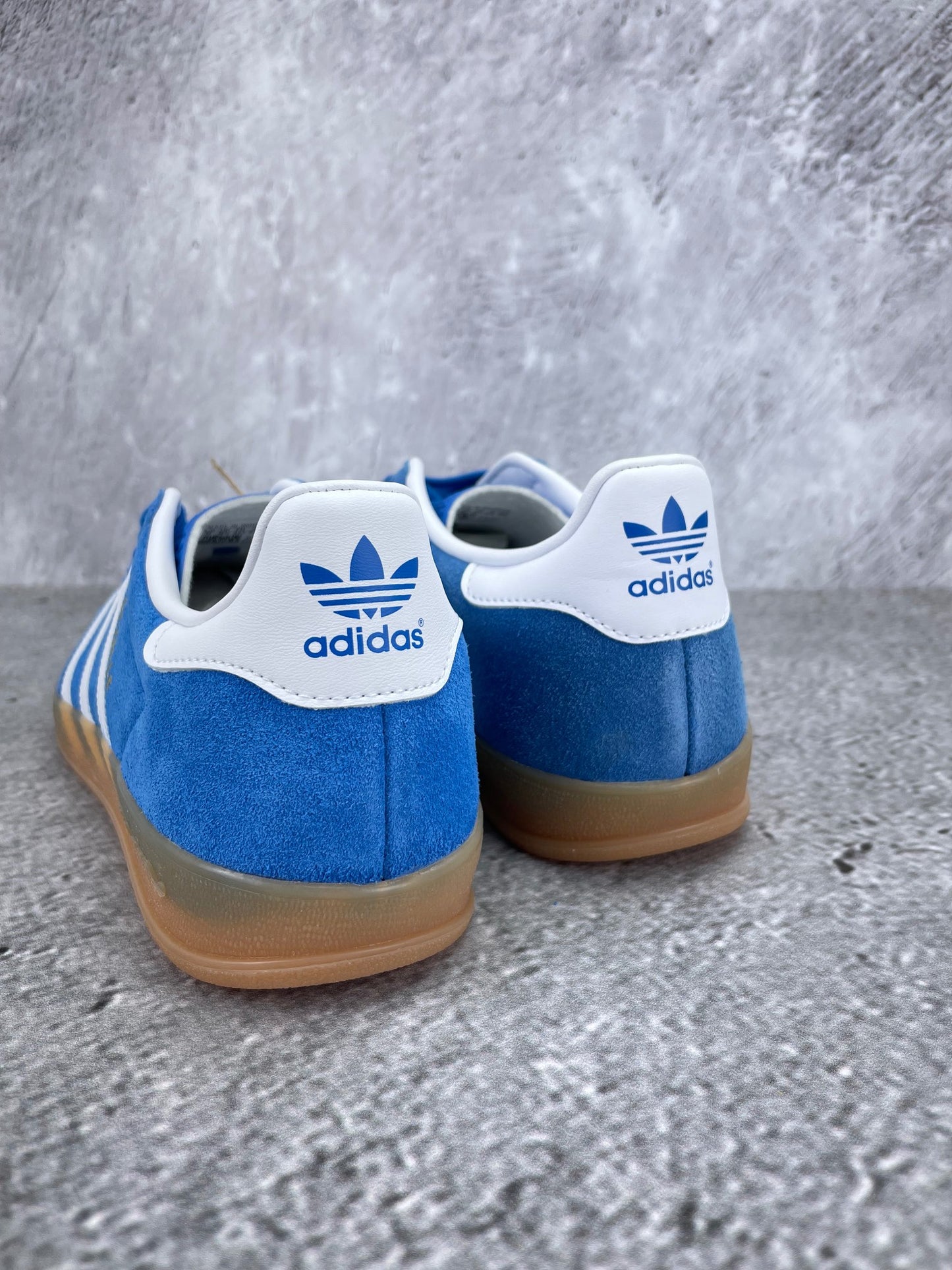 Adidas Gazelle None - buty sportowe, widok z tyłu