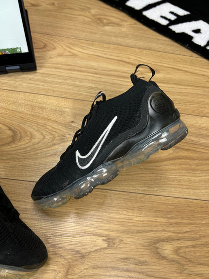 Nike Air Vapormax 2021 FK (38.5)