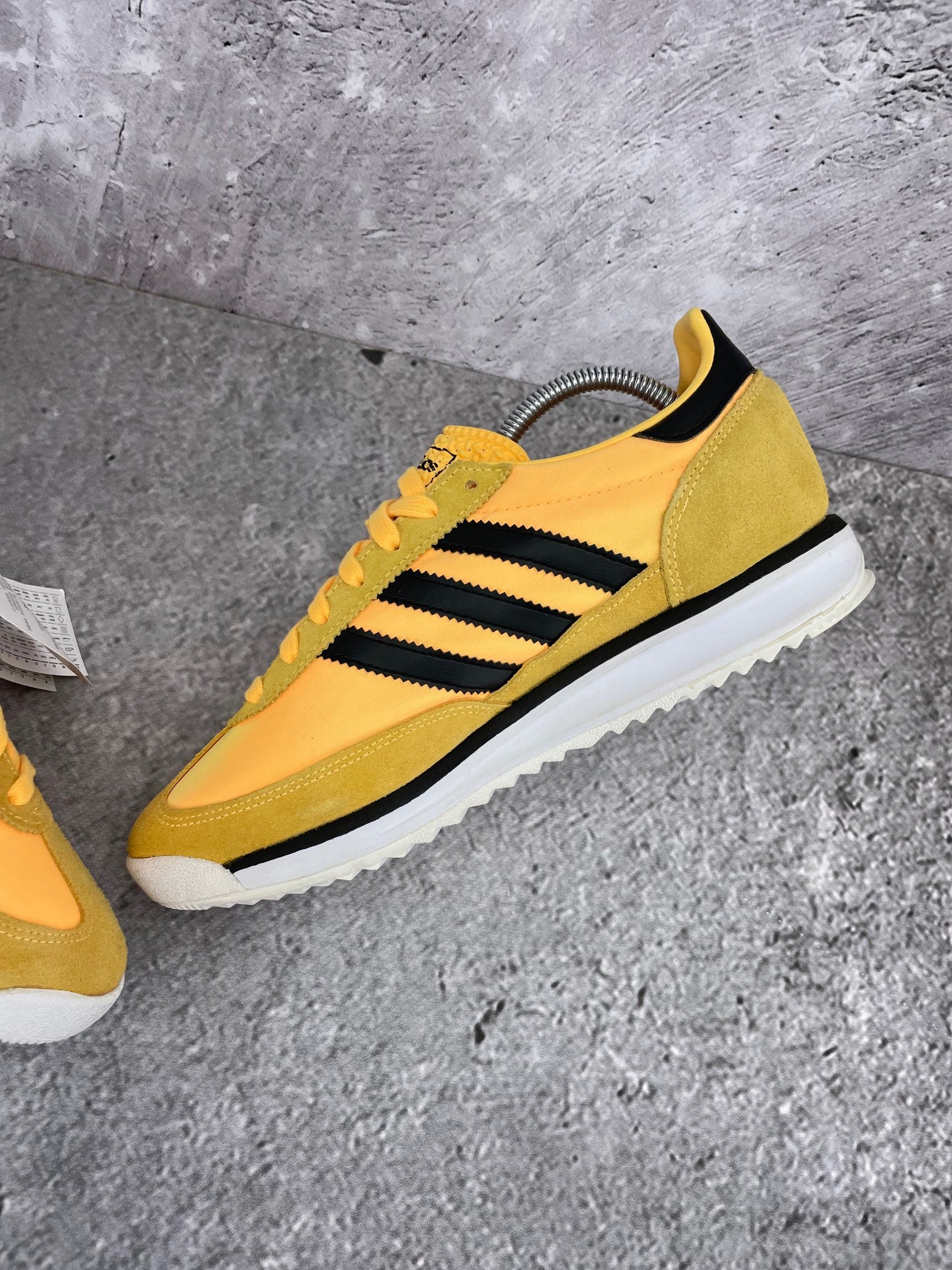 Adidas SL 72 RS Spark - buty sportowe, wewnętrzny panel prawego buta