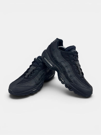 Nike Air Max 95 Essential Triple Black (45.5) - sneakilystore