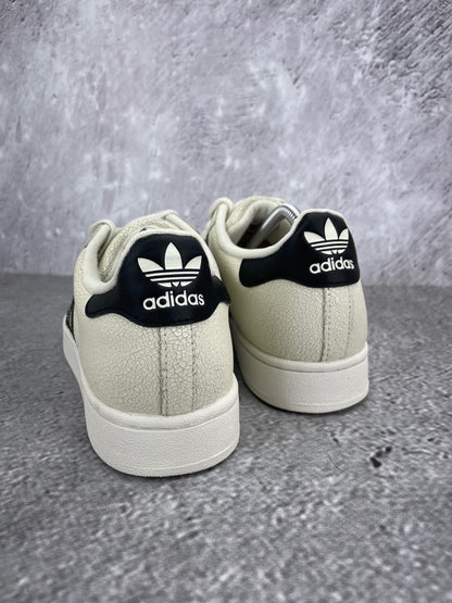 Adidas Superstar II None - buty sportowe, widok z tyłu