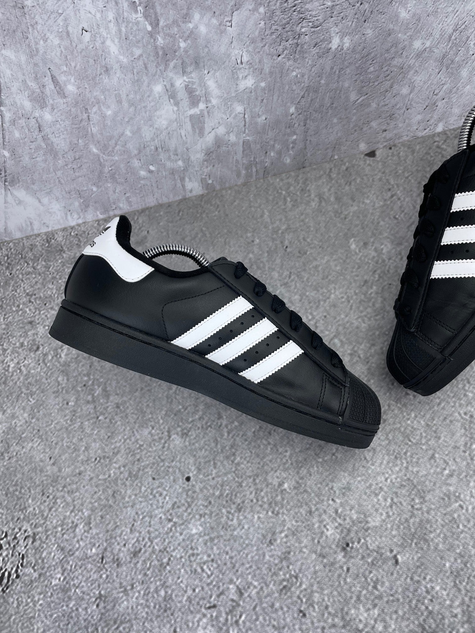 adidas Superstar II JH9977 - buty sportowe, wewnętrzny panel lewego buta