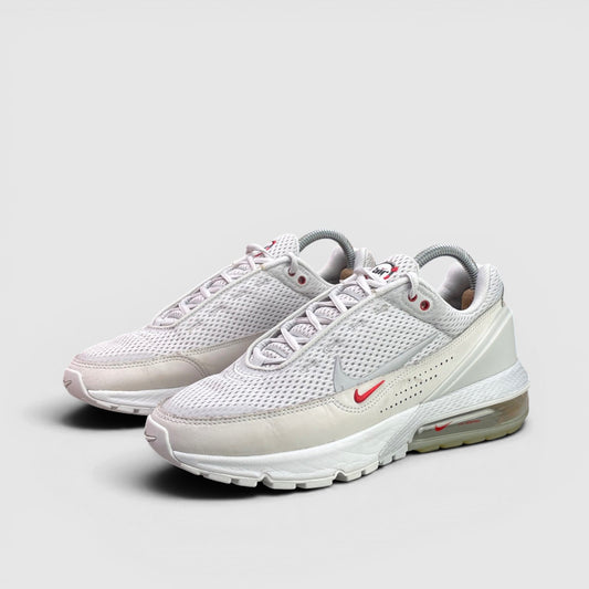 Nike Air Max Pulse Photon Dust — buty sportowe męskie w bardzo dobrym stanie rozmiar 40, para butów