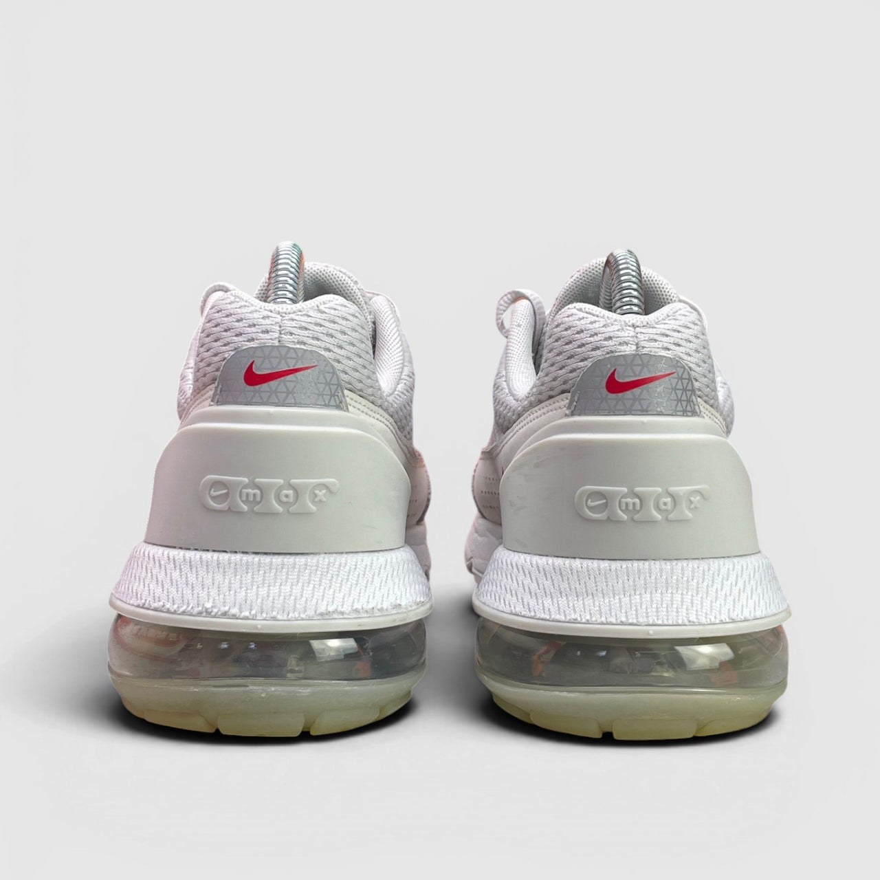 Nike Air Max Pulse Photon Dust — buty sportowe męskie w bardzo dobrym stanie rozmiar 40, widok z tyłu