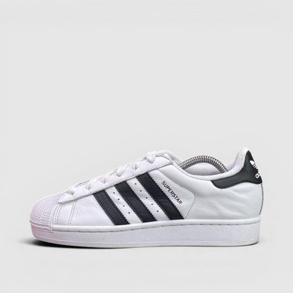 Adidas Superstar II — buty sportowe damskie w bardzo dobrym stanie rozmiar 39 1/3, boczny profil, lewa strona