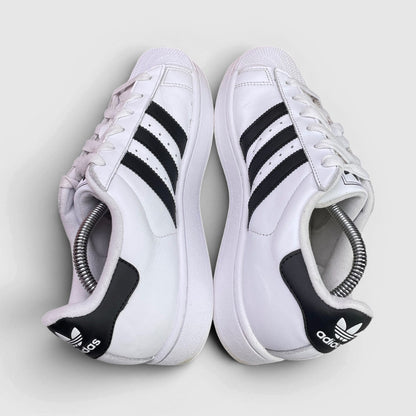 Adidas Superstar II — buty sportowe damskie w bardzo dobrym stanie rozmiar 39 1/3, widok z góry