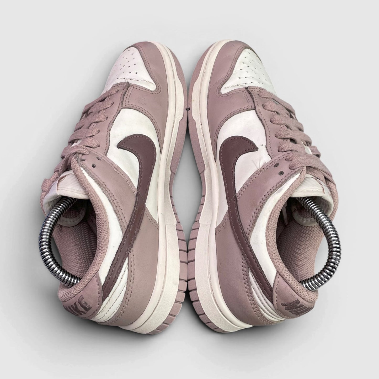 Nike Dunk Low Diffused Taupe — buty sportowe damskie w bardzo dobrym stanie rozmiar 36.5, widok z góry